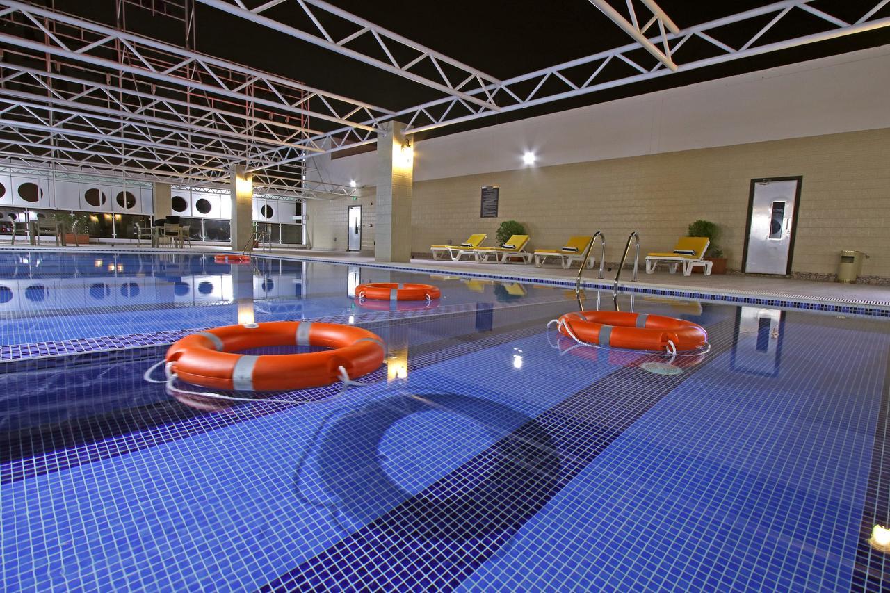 Park Regis Lotus Hotel Manama Eksteriør bilde